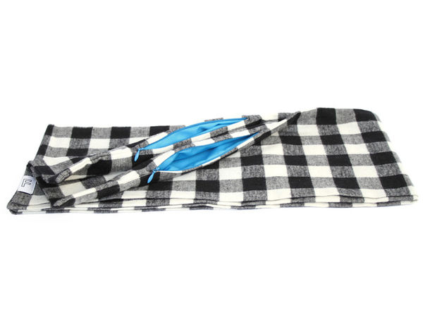 Wintercheck_julian_pocket_scarf_3-sixhundred