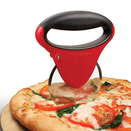 Microplane Easy Prep Pizza Cutter with pizza