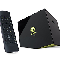 D-link_boxee_box_with_qwerty_remote-twohundred