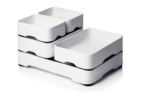 Stackable_oven-to-table_cookware_by_christian_bjorn_five_pieces_empty_stack-sixhundred
