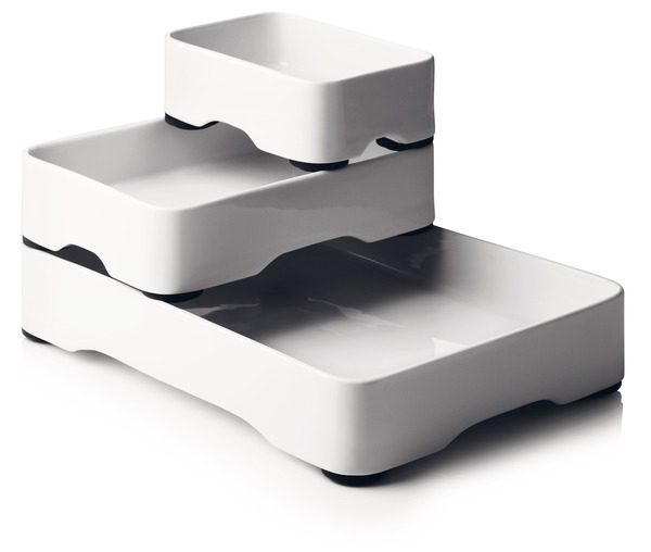 Stackable_oven-to-table_cookware_by_christian_bjorn_three_pieces_empty_stack-sixhundred