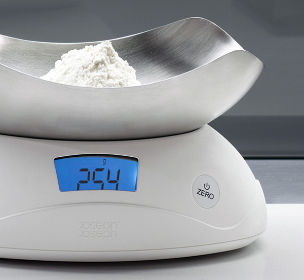 Joseph Joseph Shell Digital Scale White weighing flour