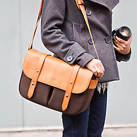 Classic_leather_camera_satchel_standing_with_camera-twohundred