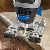Dremel Trio cutting wood