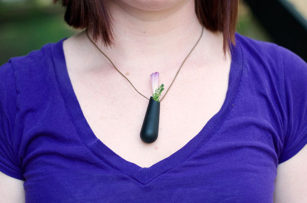 A_wearable_planter_by_colleen_jordan_6-sixhundred