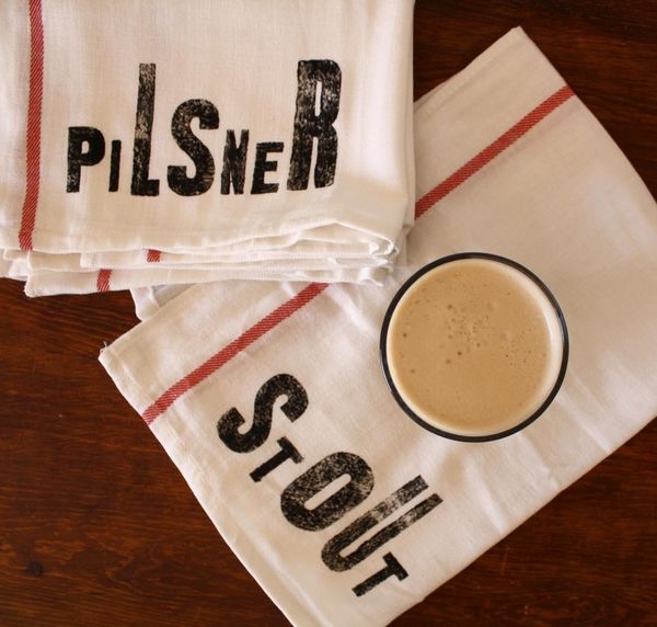 Beer_lovers_kitchen_towels_-_set_of_4_2-sixhundred