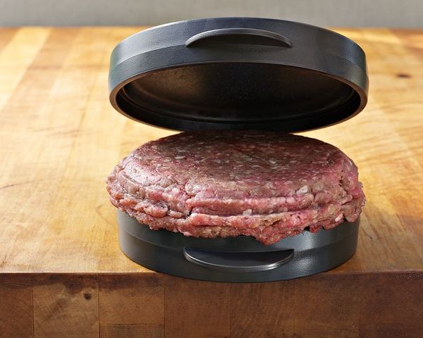 Stuffed_hamburger_press_8-sixhundred
