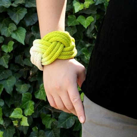 Rope_knot_bracelet_2-sixhundred