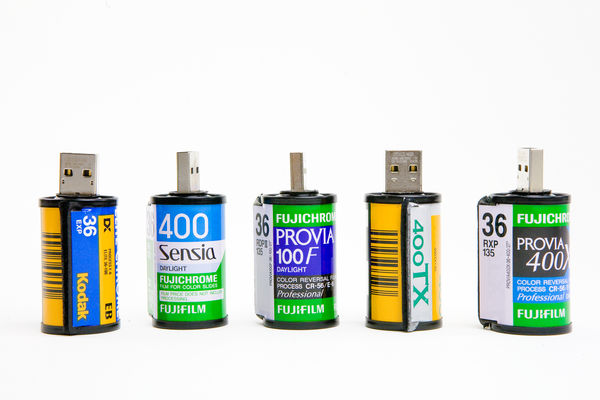 Usb_film_roll_2-sixhundred