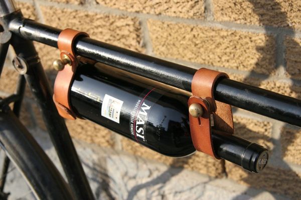Bicycle_wine_rack_2-sixhundred