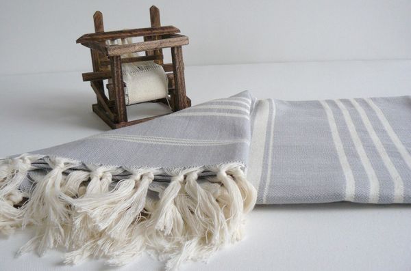 Handwoven_turkish_beach_or_bath_towel_5-sixhundred