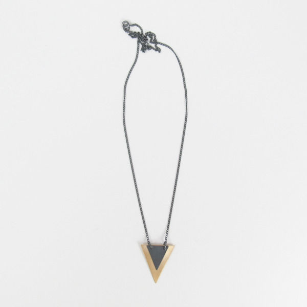 Isosceles_necklace_by_magpie_and_amp_rye_2-sixhundred