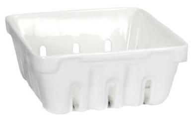 Porcelain_farmers_market_basket_by_roost_1-sixhundred