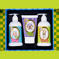 Royal Hiney Gift Set Box on green