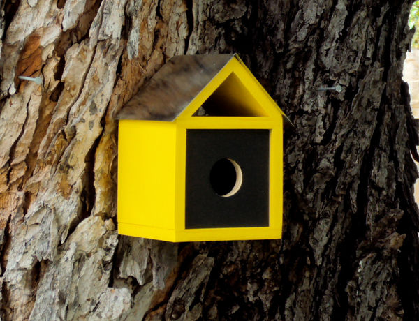 Trio_of_mid_century_modern_birdhouses_3-sixhundred