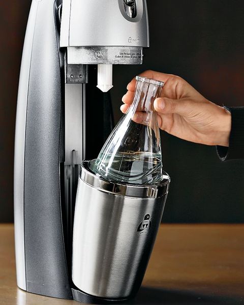 Penguin_sparkling_water_and_soda_machine_4-sixhundred