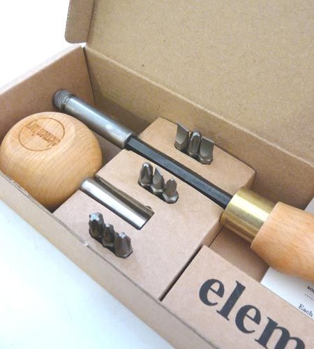 Elementary_screwdriver_no.3_set_2-sixhundred
