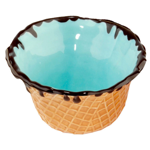 Waffle_cone_bowls_3-sixhundred