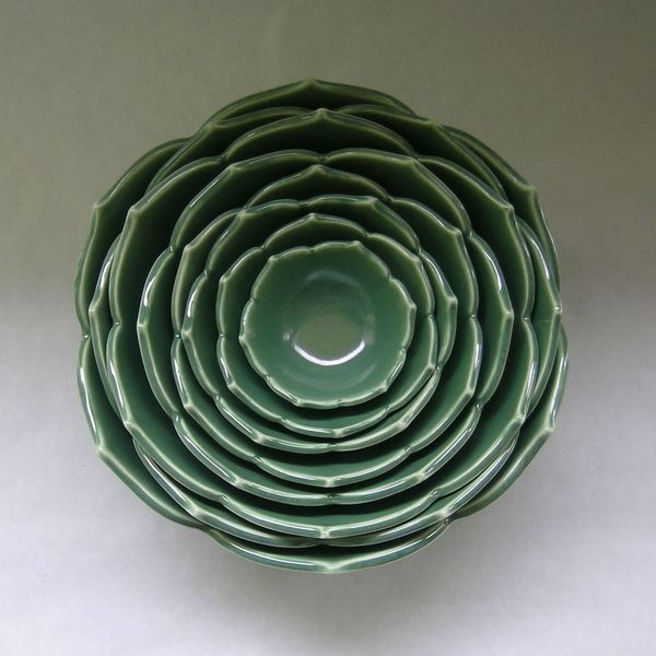 Nesting_lotus_bowls_2-sixhundred