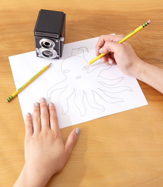 Vintage_camera_pencil_sharpener_5-sixhundred