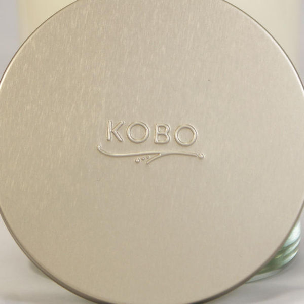 Vetiver_and_shaved_vanilla_candle_by_kobo_3-sixhundred