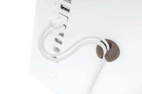 Cabledrop_cord_clips_4-sixhundred