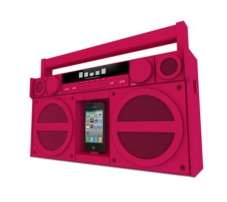 Ip4_portable_fm_stereo_boombox_for_iphone_ipod_5-sixhundred