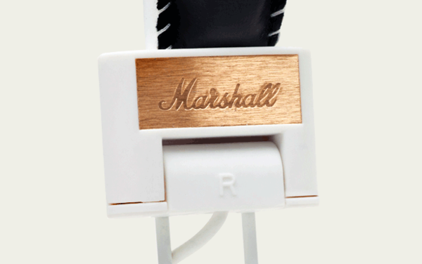 Major_white_headphones_by_marshall_1-sixhundred