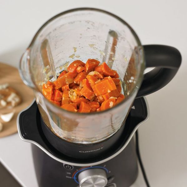 Cuisinart_blend_and_cook_soup_maker_6-sixhundred