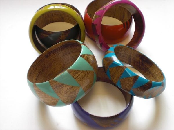 Stained_wood_bangles_by_voz_3-sixhundred