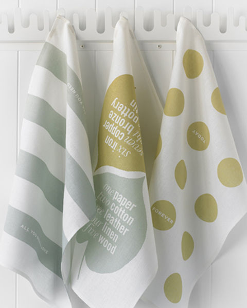 Love_set_tea_towels_by_studiopatr_3-sixhundred