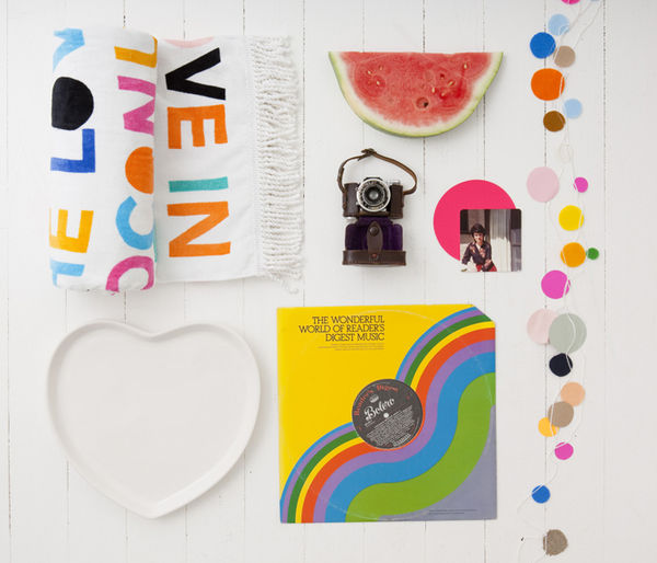 Put_the_love_in_the_coconut_beachtowel_2-sixhundred