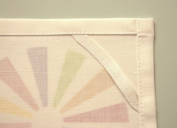 Lattice_tea_towel_by_avril_loretti_1-sixhundred