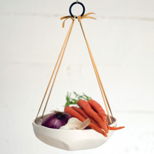 Pigeon_toe_ceramics_faceted_hanging_tray-2-sixhundred