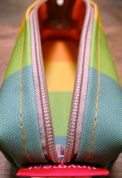 Zippered_pencil_pouch_by_tinymeat_5-sixhundred