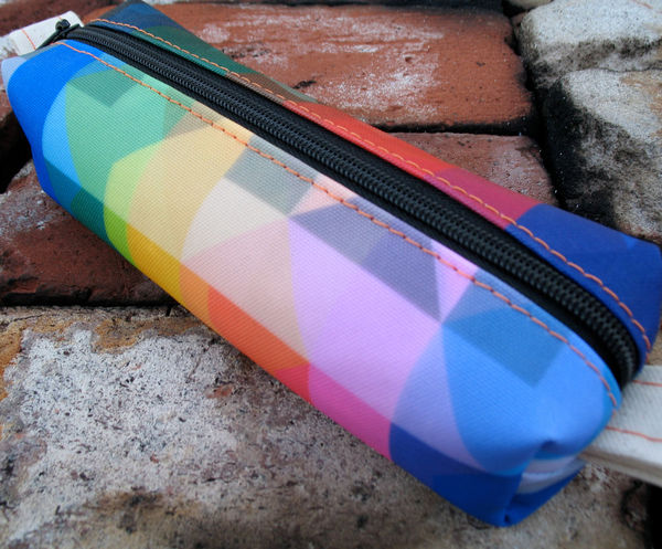 Zippered_pencil_pouch_by_tinymeat_6-sixhundred