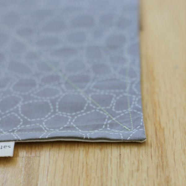 Frosty_dew_placemat_by_satsuki_shibuya_1-sixhundred