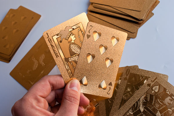 Gold_playing_cards_11-sixhundred