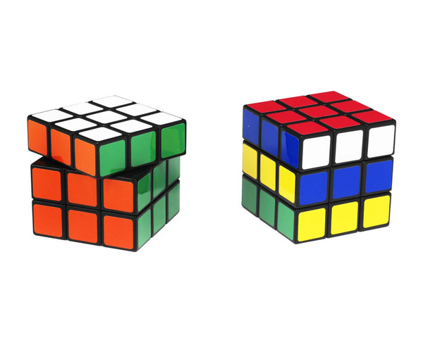 Rubiks_cube_salt_and_pepper_mills_set-sixhundred