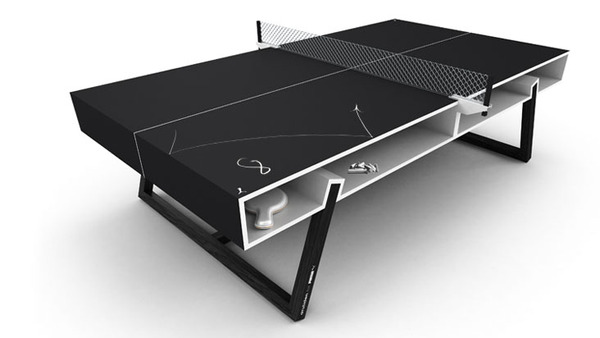 Chalk_ping_pong_table_with_chalk_drawing-sixhundred