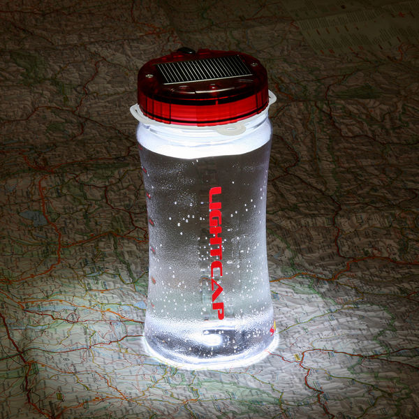 Lightcap_300_solar-powered_lantern_and_water_bottle_10-sixhundred