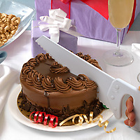 Fred Table Saw Cake Knife cutting a chocolate cake